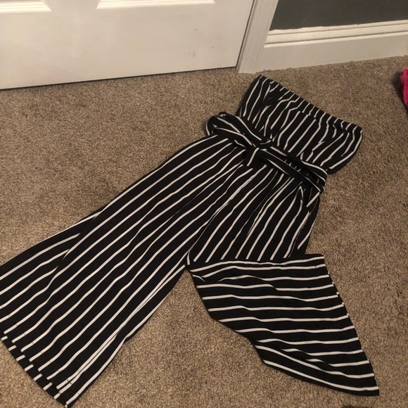 Clothes - Picture 5 of 6